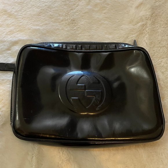 Gucci Handbags - Gucci Wristlet